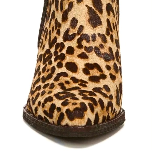 Sam Edelman Genuine Calf Hair Leopard Ankle
Bootie, NWOT Women's size 8 - Picture 5 of 6